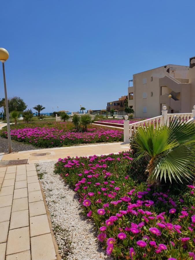 Casa Baja Naturista Con Patio En Primera Linea De Playa Con Piscina Comunitaria! 베라 외부 사진