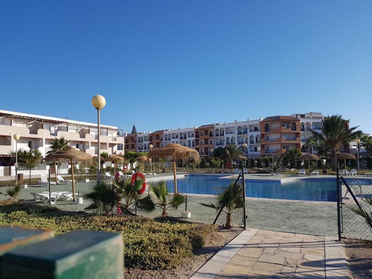 Casa Baja Naturista Con Patio En Primera Linea De Playa Con Piscina Comunitaria! 베라 외부 사진