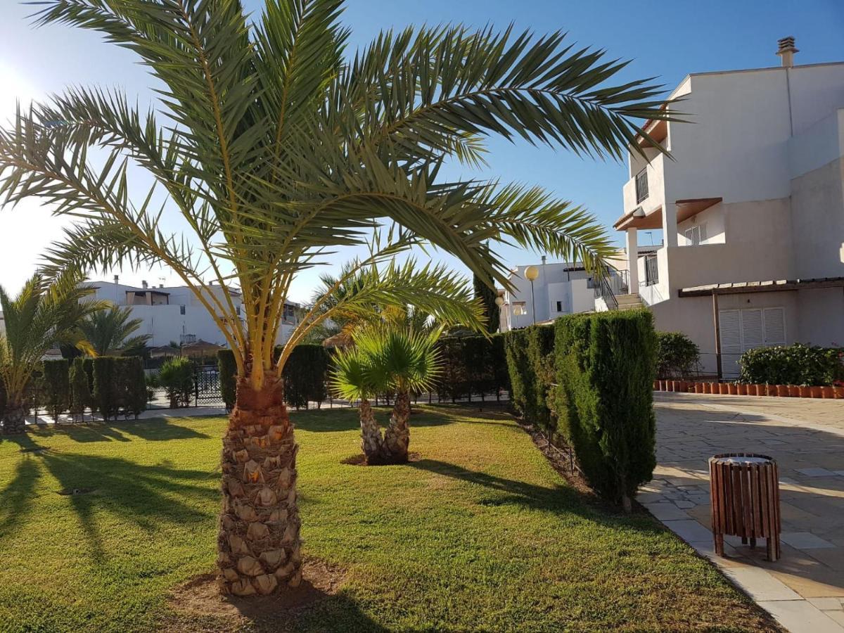 Casa Baja Naturista Con Patio En Primera Linea De Playa Con Piscina Comunitaria! 베라 외부 사진